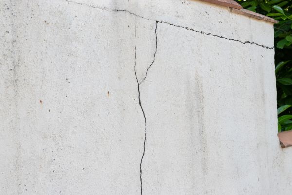 Foundation Crack Patching in Springfield